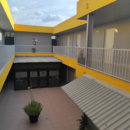 Capital Hotel Monclova Exterior foto